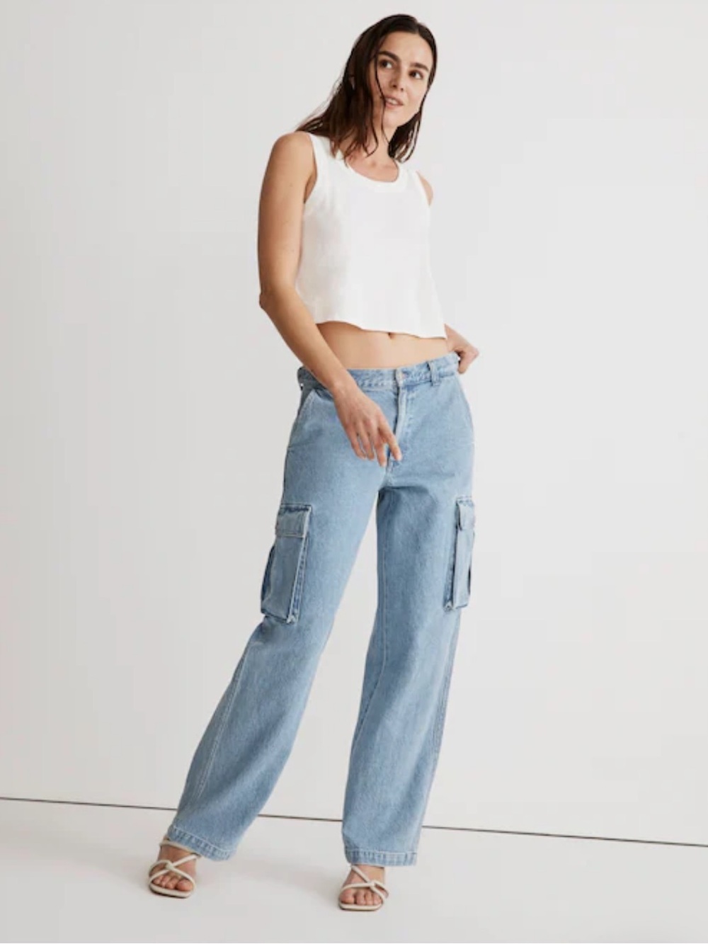 Madewell Low-Slung Straight Cargo Jeans in Coleman Wash